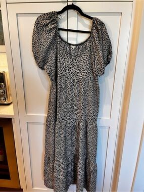 Black Floral Puff Sleeve Midi Dress